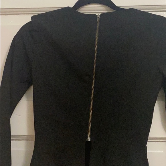 Black structured sweetheart neckline top - Picture 6 of 6